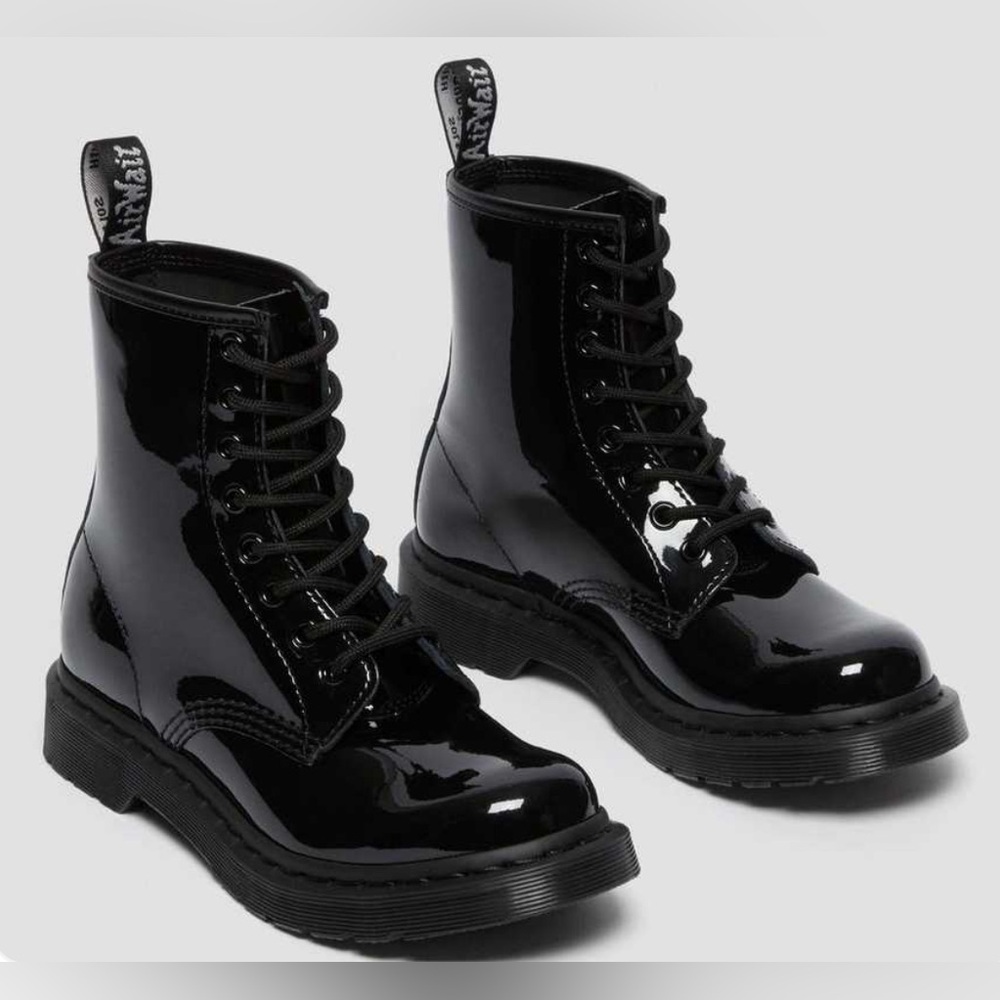 NEW DR. MARTENS 1460 Black Mono Patent Leather Lace-Up Combat Boots Doc Docs